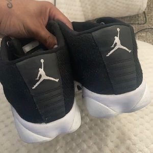 Jordan horizon low Black